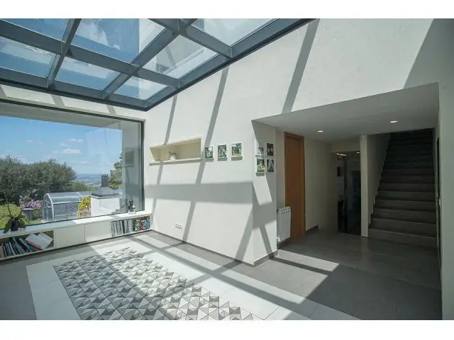 Casa Moderna Corbera Llobregat 2 Plantas Piscina Garaje