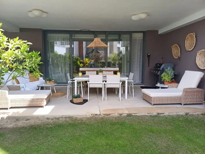 Apartamento 2 Dormitorios Estepona - Jardin Privado y Piscina