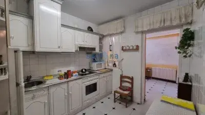 Casa en Venta Trobajo del Camino 2 Plantas 4 Dormitorios Locales