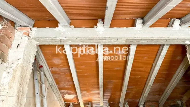 Casa en Venta El Palomar 3 Plantas Amueblada