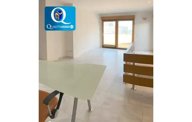 Alquiler Ático Dúplex 4 Dormitorios 210m² Alicante