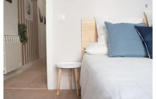 Apartamento 6 Dormitorios Barcelona Estudiantes Profesionales