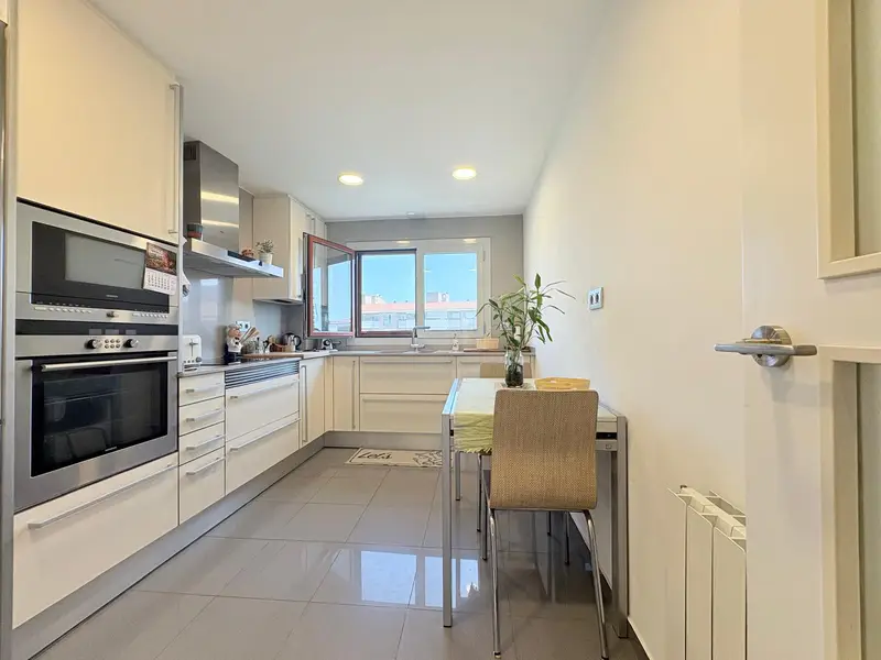 Piso en Venta Castellarnau 3 Habs 2 Baños Balcon Piscina