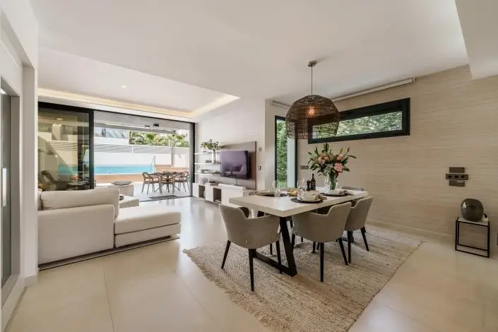 Villa de Lujo 5 Dormitorios en Banus Bay