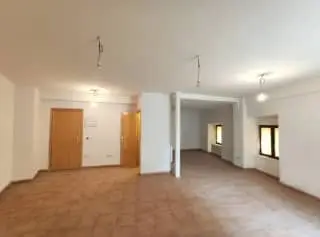 Local en Venta Robledo de Chavela 73m2