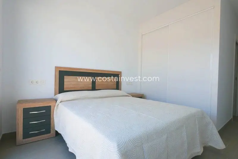 Venta Villa con piscina Benijofar