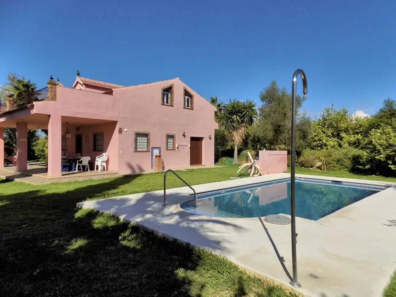 Casa de Campo con Piscina en Cartama