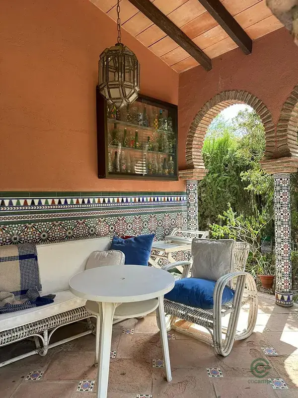 Casa Rural con Piscina y Jardín - Ideal para Desconectar