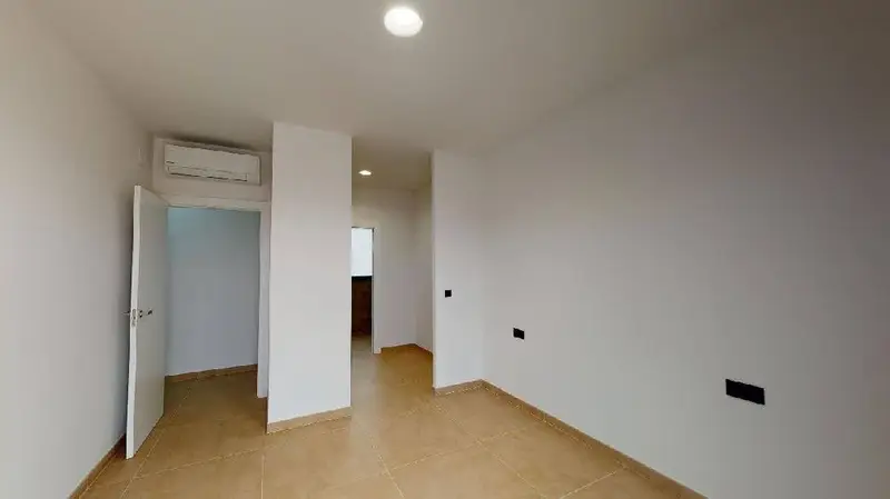 Venta Chalet Moderno con Vistas en Alcana La Romana