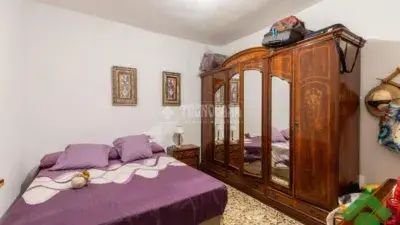 Casa Adosada en Chauchina 7 Dormitorios 245m2