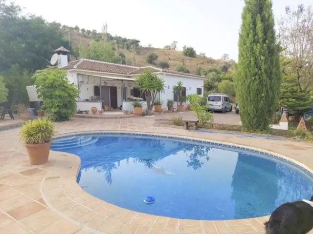 Casa de Campo con Piscina en Tolox 3 Dormitorios