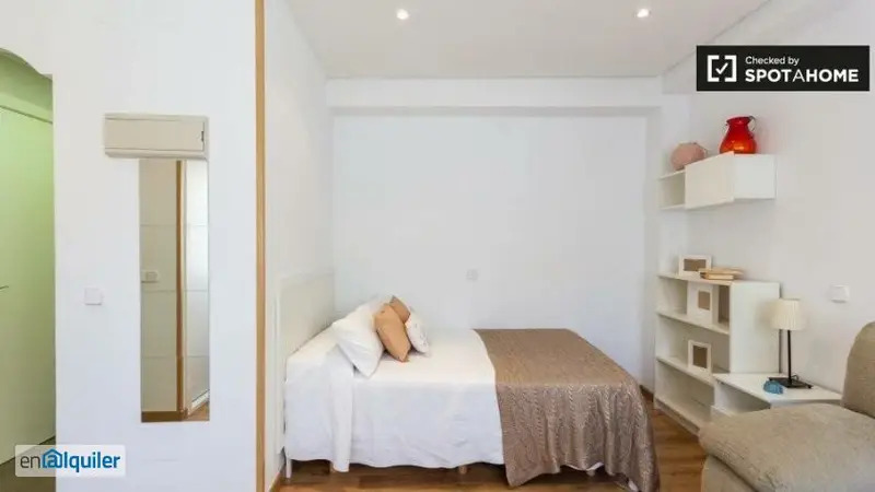 Acogedor Estudio Amueblado en Salamanca