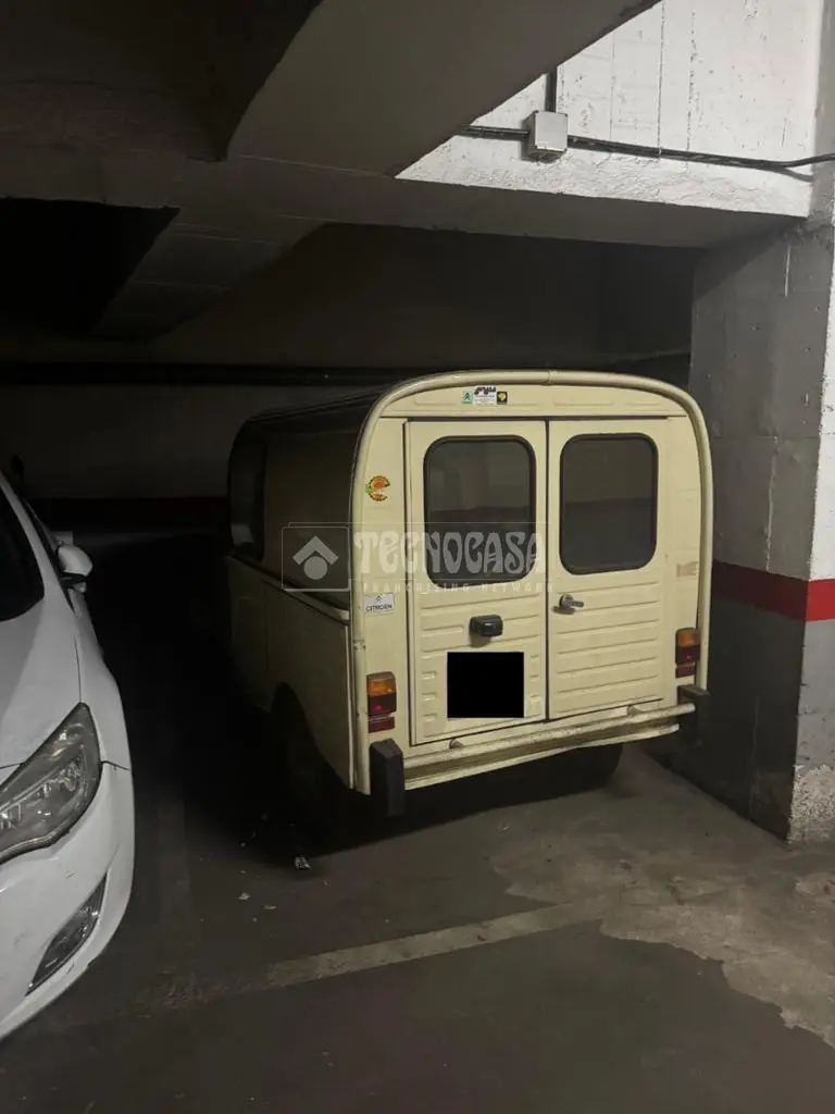 Plaza de garaje en venta en Madrid Tetuán