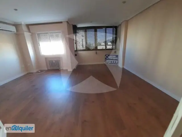 Alquiler Vivienda Amueblada Centro Badajoz 3 Dorm 2 Baños