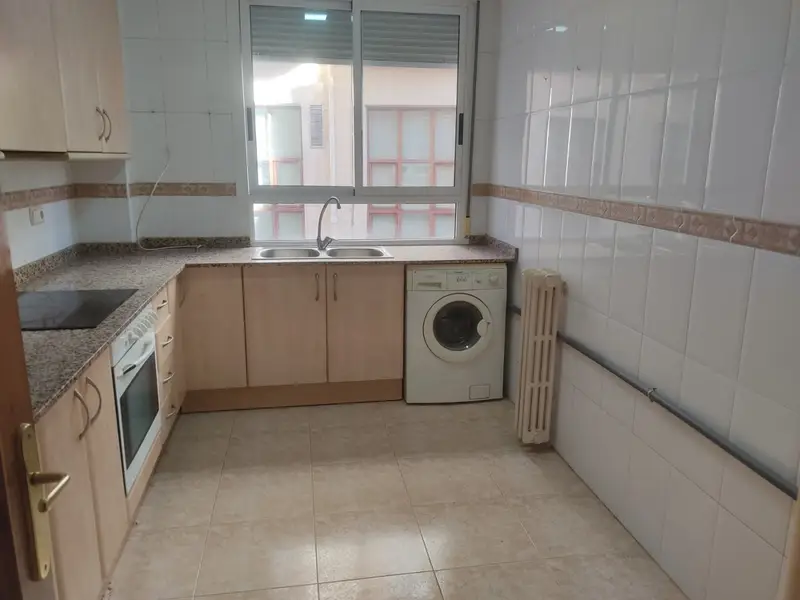 Venta Piso Reformado Centro Almansa 120m2 4 Habitaciones