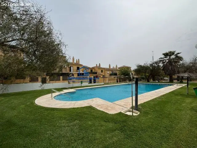Encanto, Amplitud Y Ubicación Privilegiada A Tan Sólo 200 Metros De La Playa  –  Pareado En El Ancla