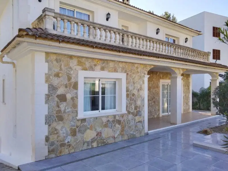 Chalet Rustico en Santa Ponsa con Piscina y Jardin