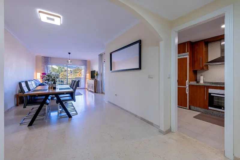 Apartamento 3 Dormitorios Lujo Elviria Marbella