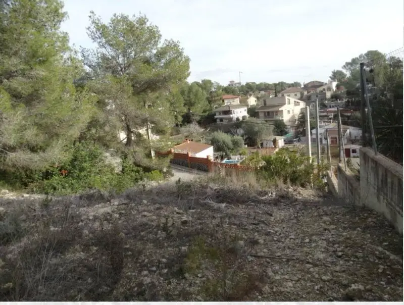 Venta Parcela 741m2 Can Suria Olivella Chalet