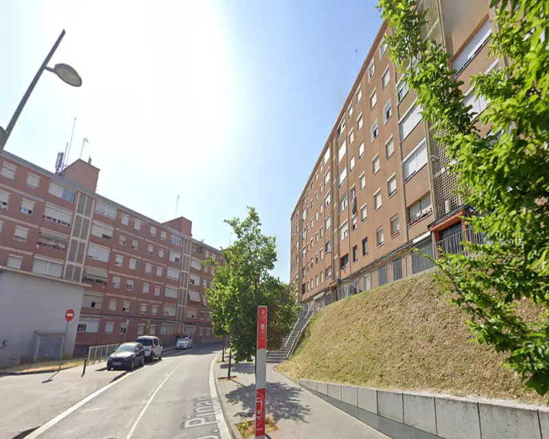 Piso en Venta en Rubí 57m²