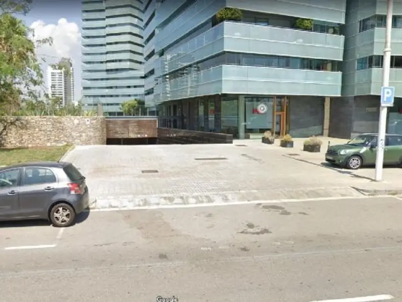 venta Garaje en Diagonal Mar i el Front Maritim del Poblenou, Barcelona (ANT00020714210)- Globaliza