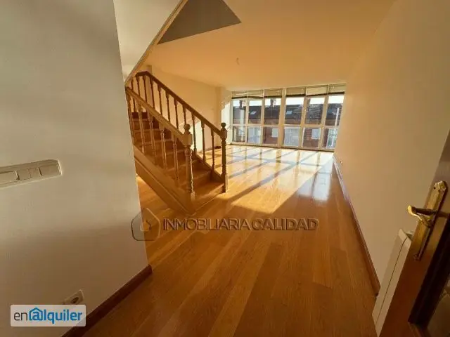 Dúplex de Lujo en Venta: Confort y Exclusividad
