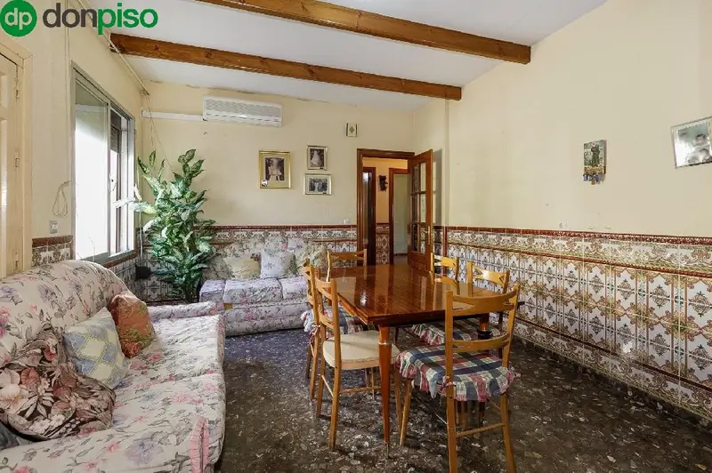 Venta Casa con chimenea en Albolote  D24304