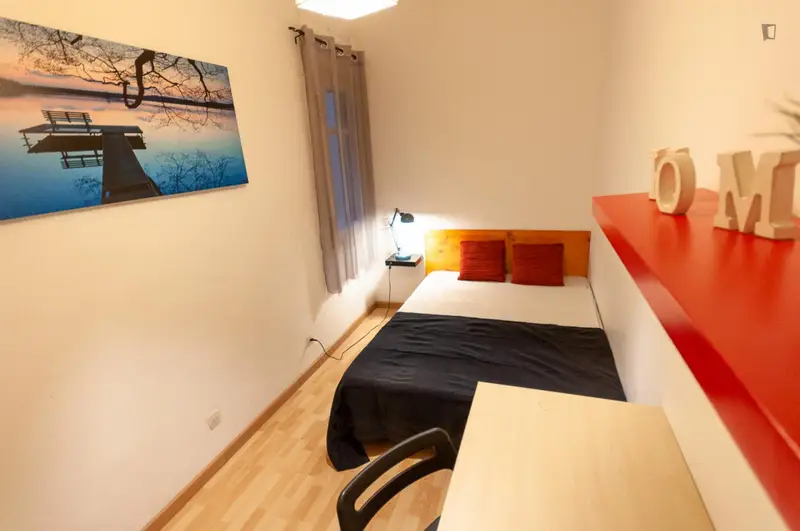 Habitacion Doble en Piso Moderno para Estudiantes en Vallcarca