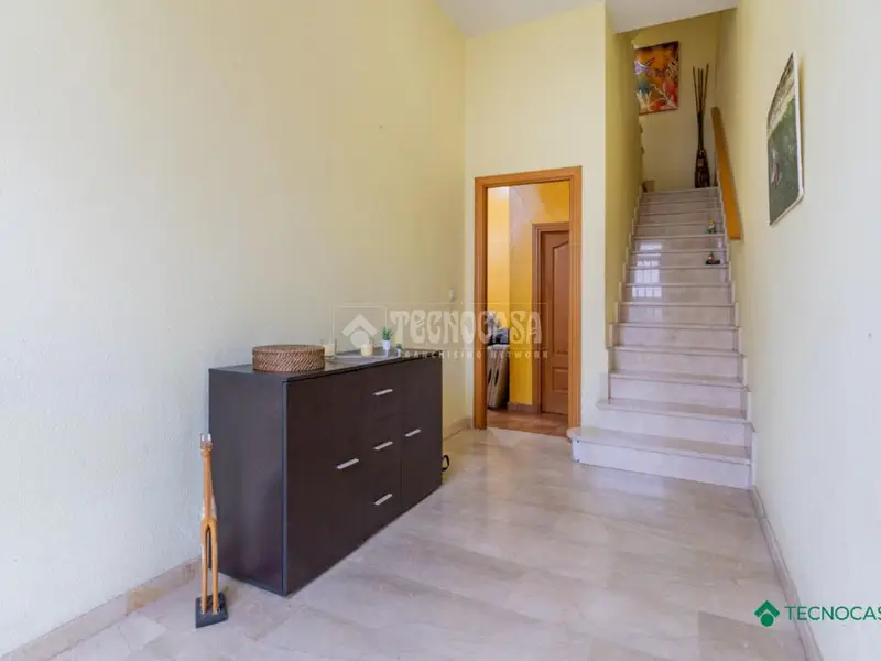 Casa en Venta en Vícar 3 Dormitorios 3 Baños Cochera Grande