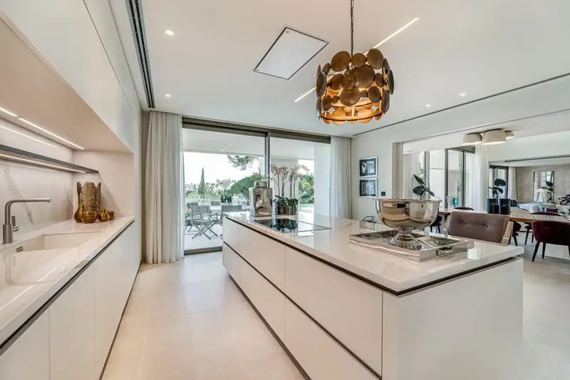 Villa de Lujo en Venta Marbella 6 Dormitorios Piscina Privada