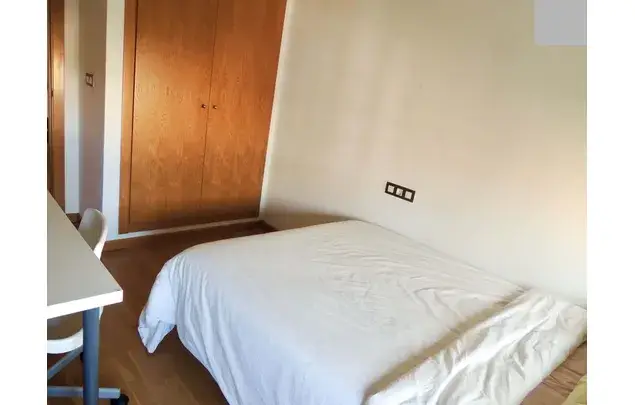Habitaci
ón 140m
² Castelló de la Plana Plaça Espanya Alquiler 6-18 Meses