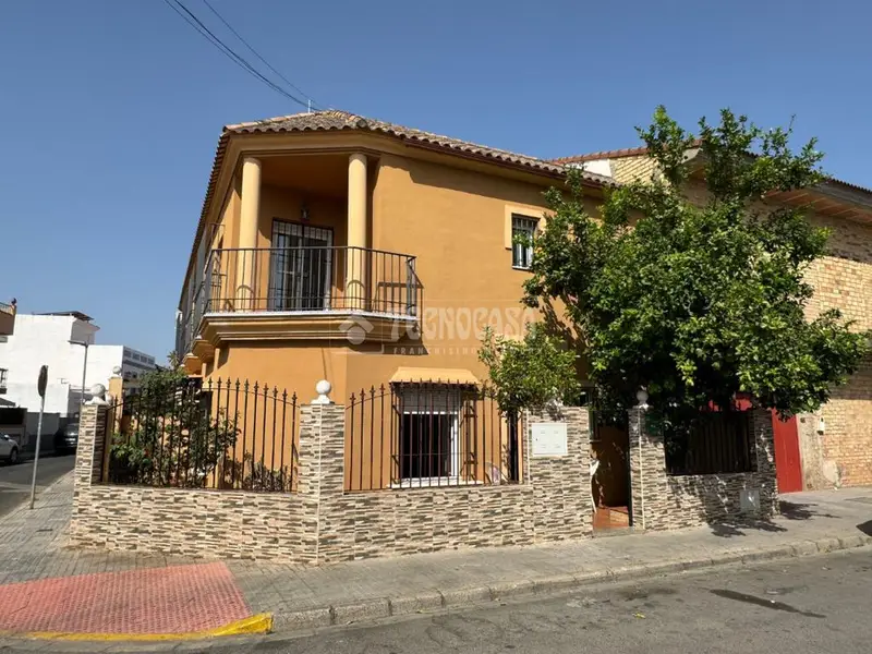 Casa en Venta La Rinconada 3 Dormitorios 2 Baños Garaje