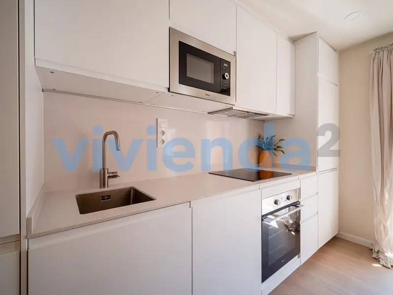 Piso en Alquiler Valdeacederas 3 Dormitorios 2 Baños