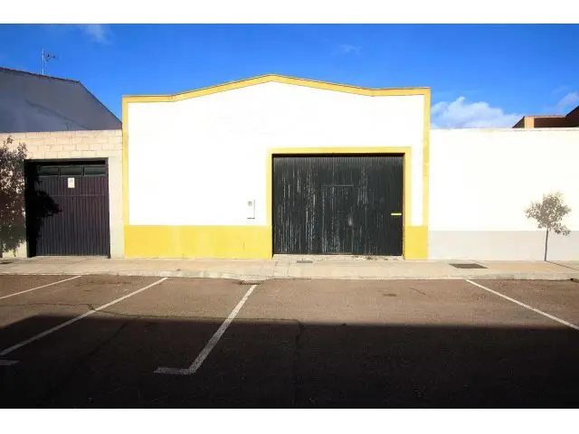 Nave Industrial Diáfana en Montijo