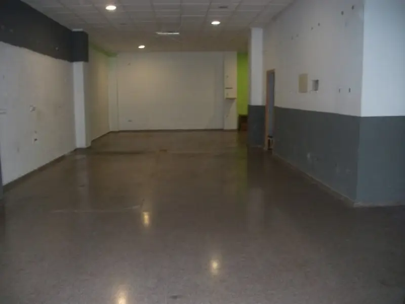 Venta Local Comercial Maria Cristina Novelda 150m2