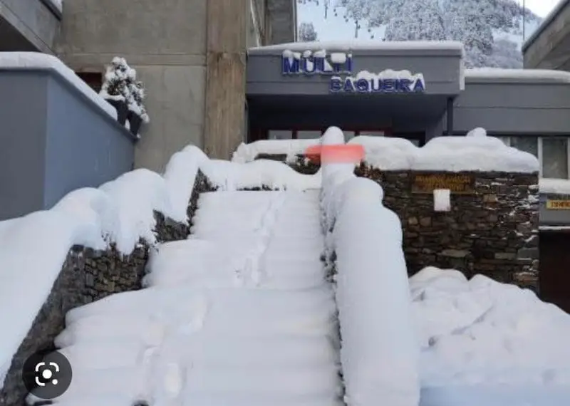 Estudio en Baqueira a Pie de Pistas con Parking y Piscina