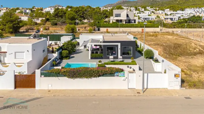 Villa Moderna 2 Dormitorios Polop