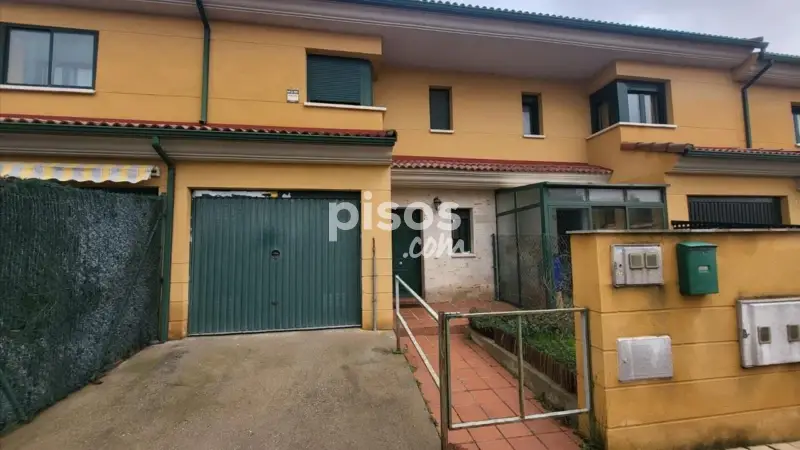 Casa en venta en Calle Zarcillo