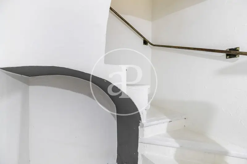 Apartamento Planta Baja El Gòtic 150m² Amueblado