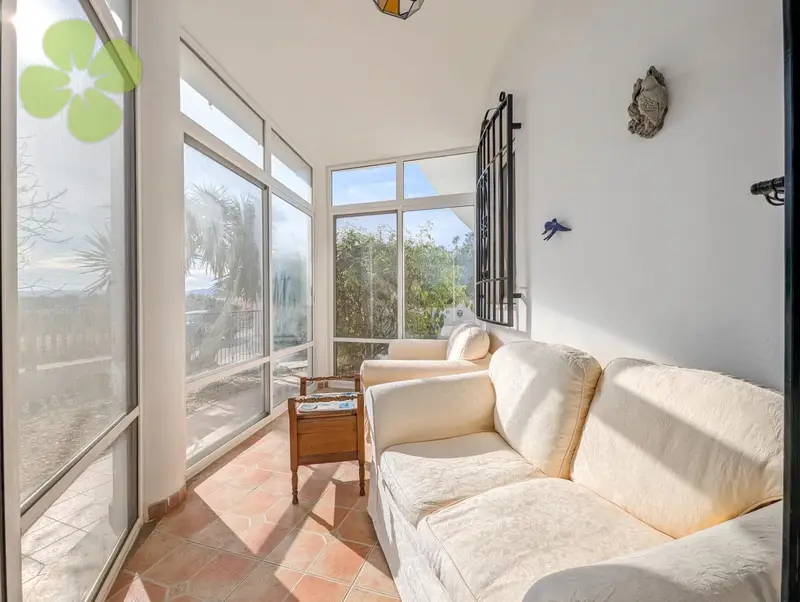 Chalet en Venta en Partaloa Almeria con Piscina Privada y Jardin