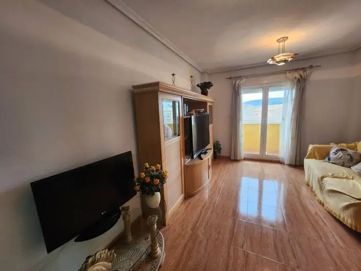Apartamento 3 Dormitorios Pinoso Vistas Mercado