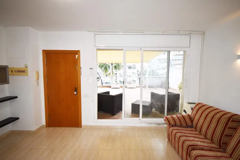Ático en Sitges con Terraza y Solárium Privado