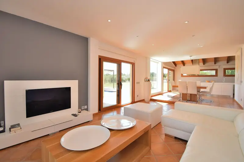 Casa Moderna en Muro Mallorca con Piscina y Jacuzzi