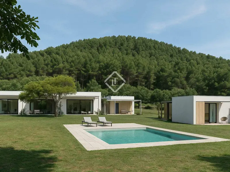Villa de Lujo en Parcela de 3 Hectareas cerca de Sant Josep Ibiza
