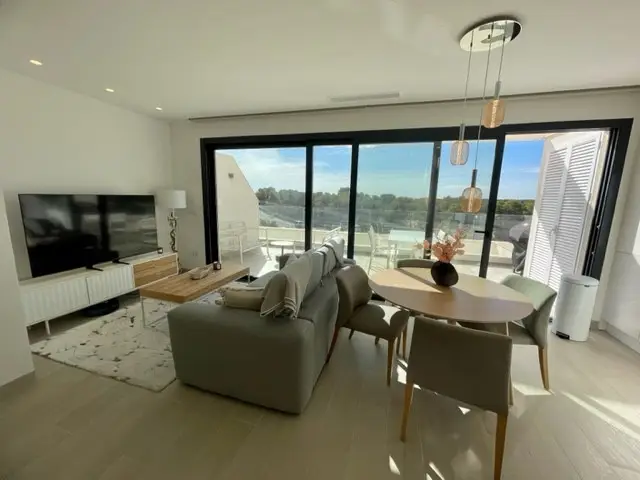 Apartamento 2 Dormitorios Las Colinas Golf