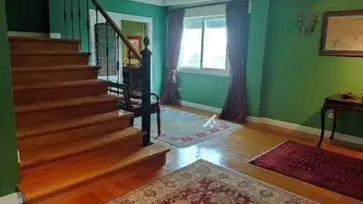 Chalet en Venta cerca de Lapamán con Vistas al Mar