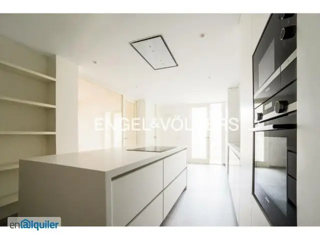 Alquiler Atico 211m2 Ciudad Expo 4 Dorm 4 Baños Terraza Garaje