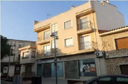 Local 114m2 Pedro Muñoz Calle Amos Olivares