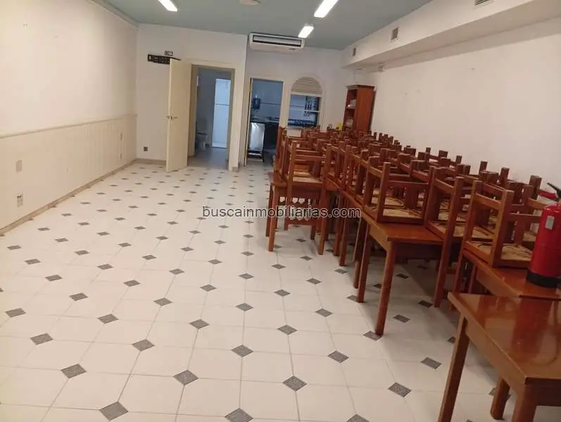 Local Comercial en Venta La Bisbal Emporda 90m2