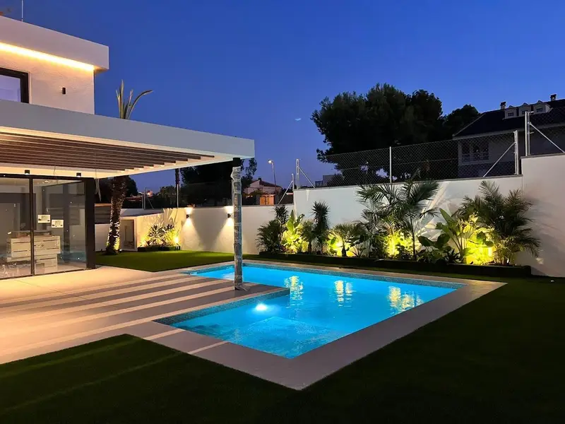 Villa en Orihuela Costa con Piscina Privada